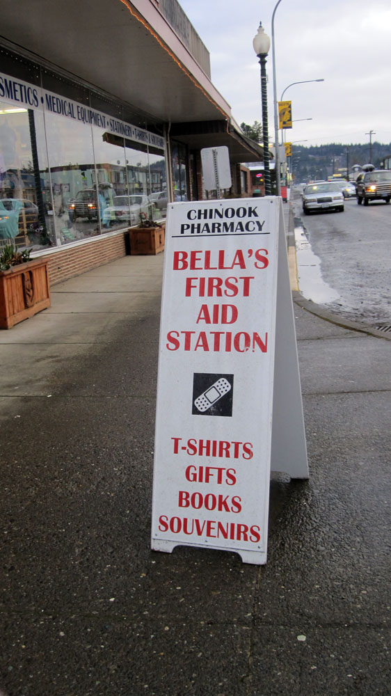 bellas-first-aid-station-forks-wa