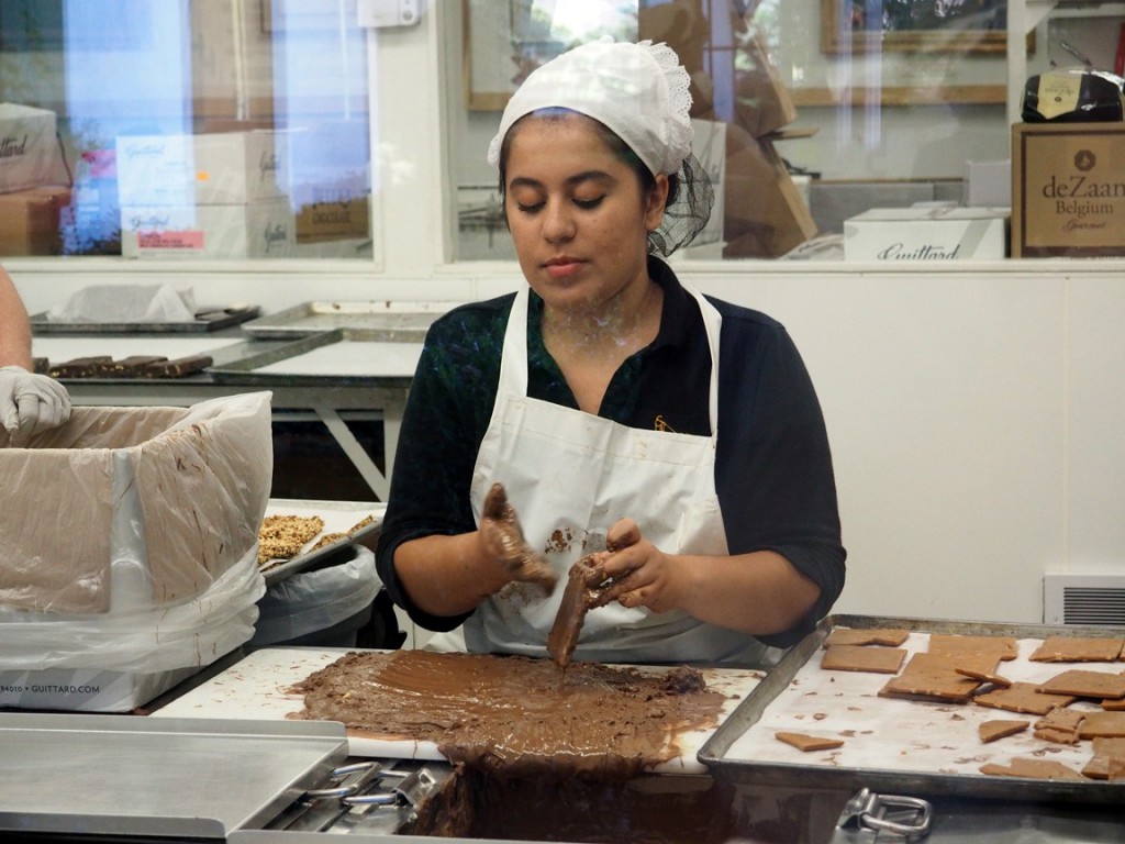 coating chocolate by hand