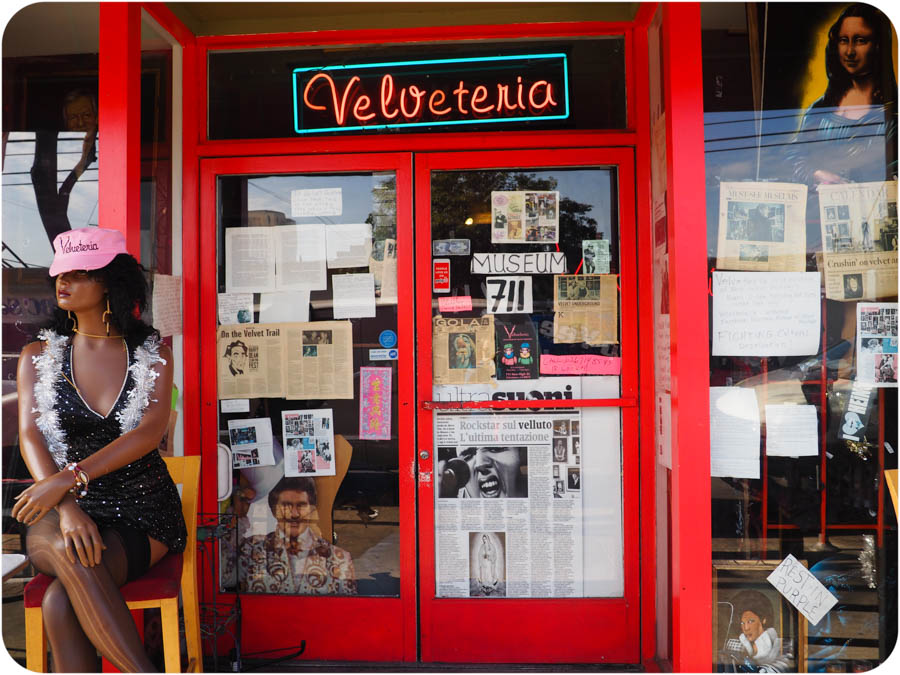 Velveteria Los Angeles